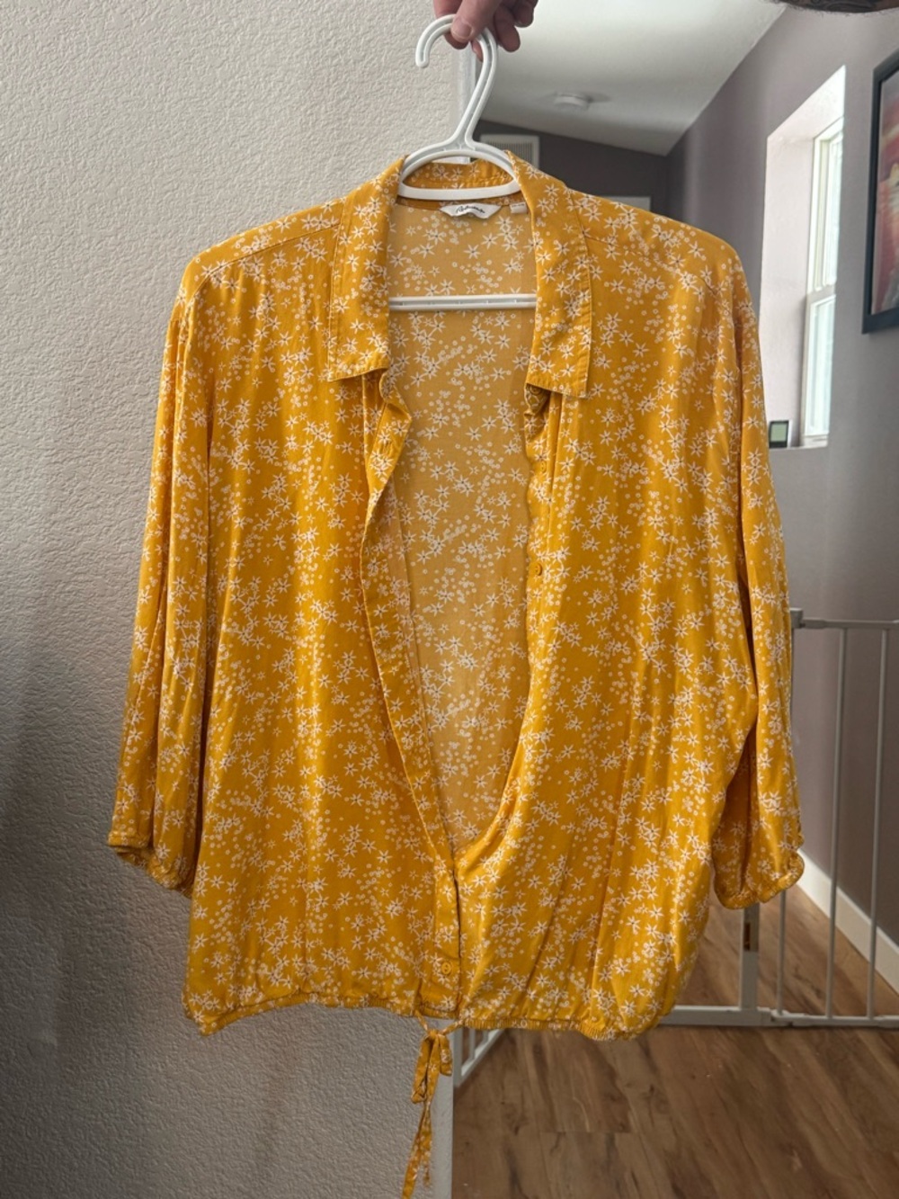Reitmans Yellow Floral Tie-Hem Button-Front Blouse